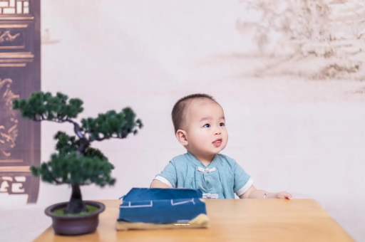 乌海宝宝眼屎多是什么原因 乌海宝宝眼屎多是什么原因